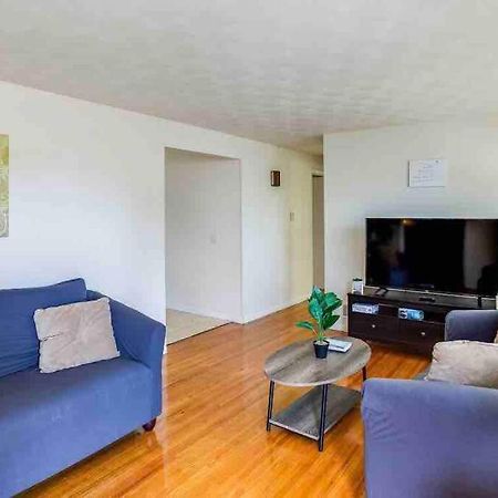 {Hot Tub In Ranch} Mins To Airport/Uofr/Strng/Dwtn Villa Rochester Exterior photo