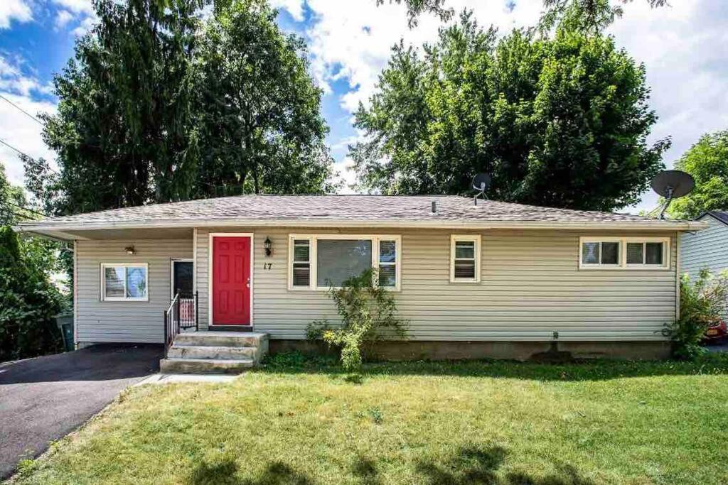 {Hot Tub In Ranch} Mins To Airport/Uofr/Strng/Dwtn Villa Rochester Exterior photo